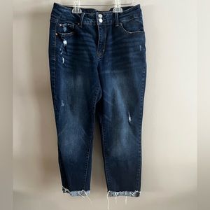 Time & Tru Woman’s Capris Size: 14